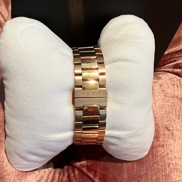 Gucci Rose Gold Watch - Picture 10 of 11